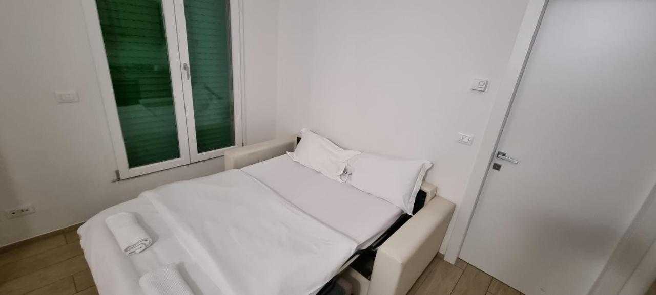 Farolfi Apartments Galliera Болонья Экстерьер фото