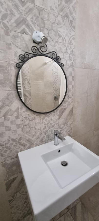 Farolfi Apartments Galliera Болонья Экстерьер фото