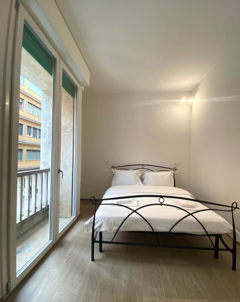 Farolfi Apartments Galliera Болонья Экстерьер фото